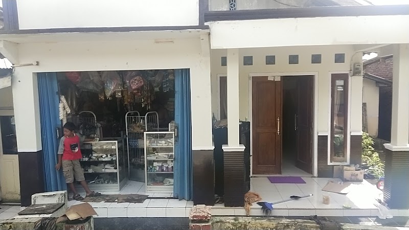 Toko Sembako & Fatma Celluler: Solusi Harian di Cilacap